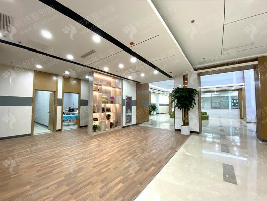 济南假体隆鼻专家排名榜十公布
