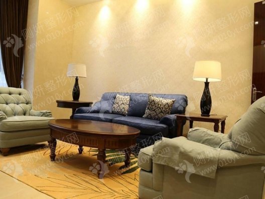 目前国内口碑好的植发机构